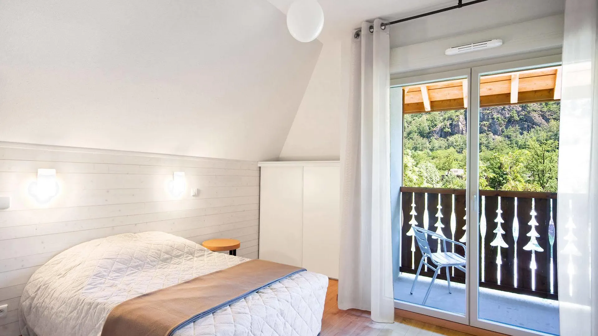 Lagrange Confort Les Chalets D'Ax Ax-les-Thermes 3*,  Francie