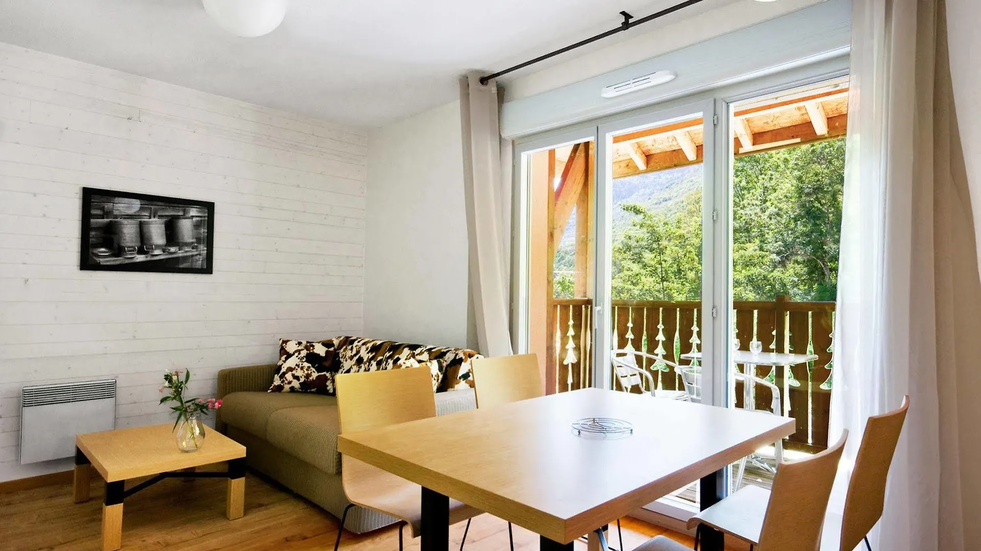 Hotel Lagrange Confort Les Chalets D'Ax Ax-les-Thermes
